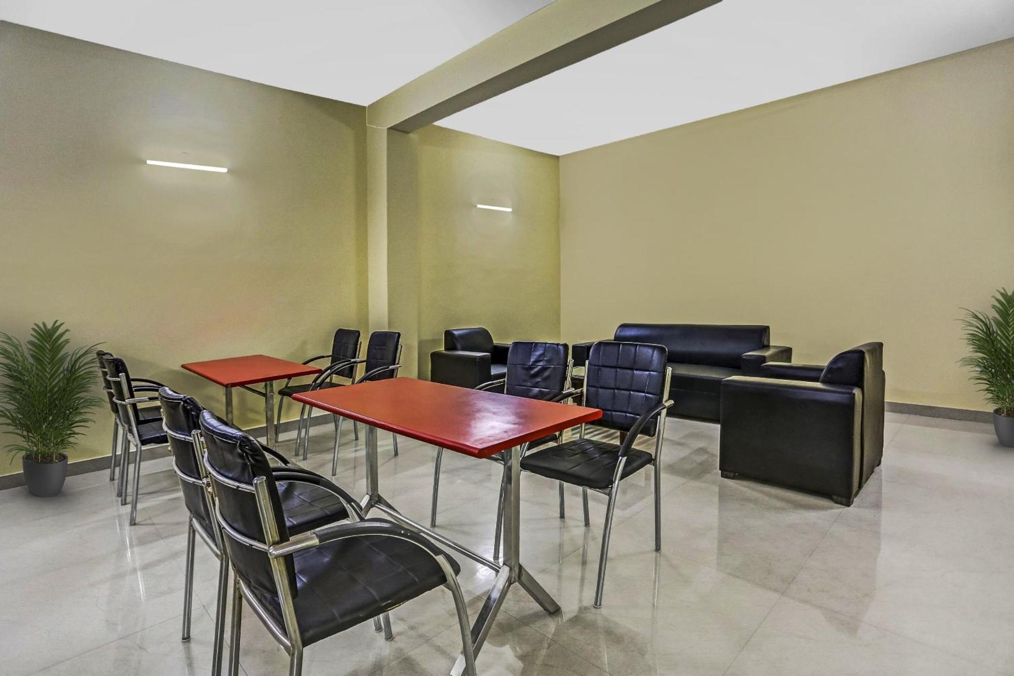 Indirapuram Townhouse Rumaisa מראה חיצוני תמונה