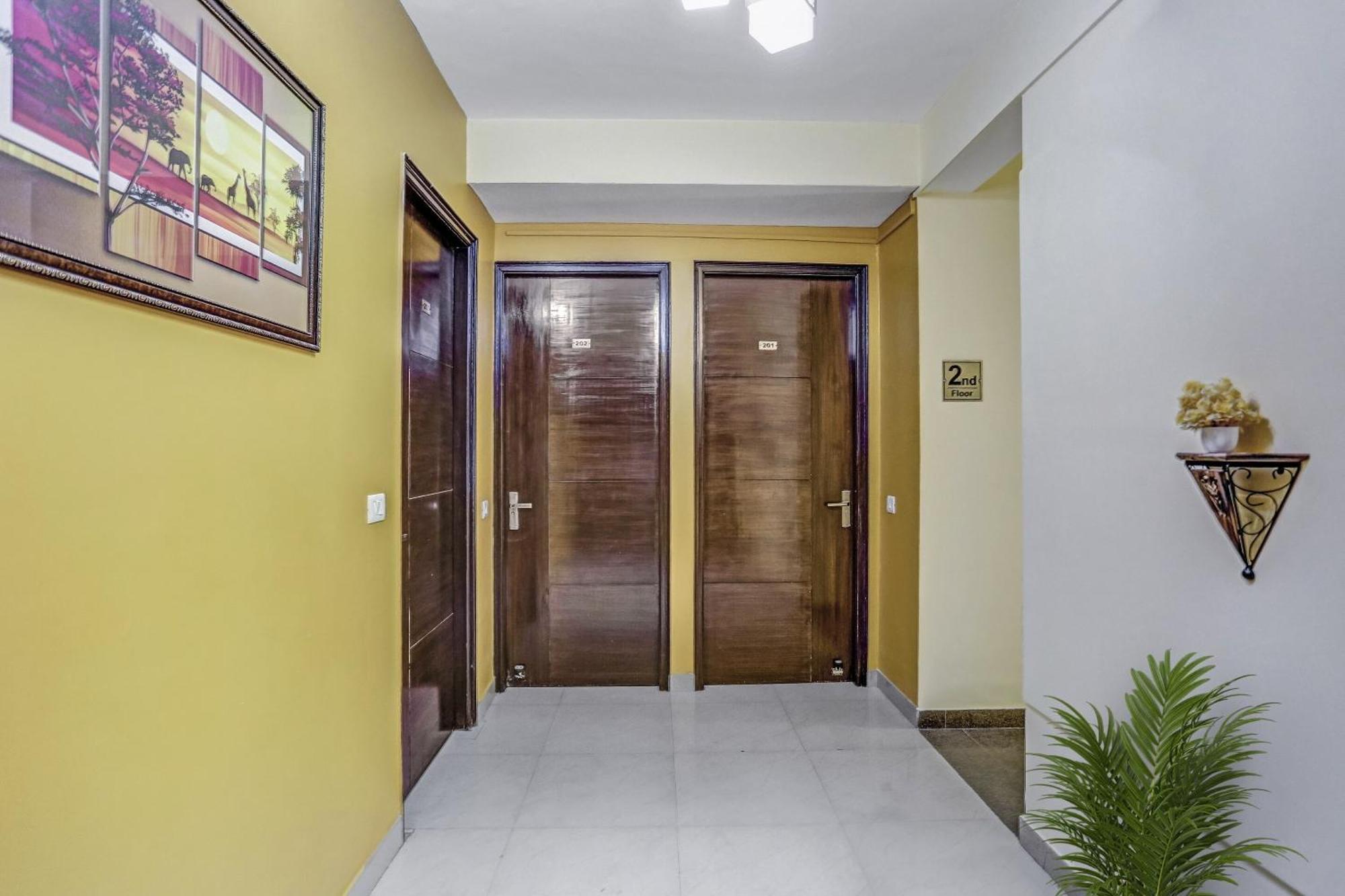 Indirapuram Townhouse Rumaisa מראה חיצוני תמונה