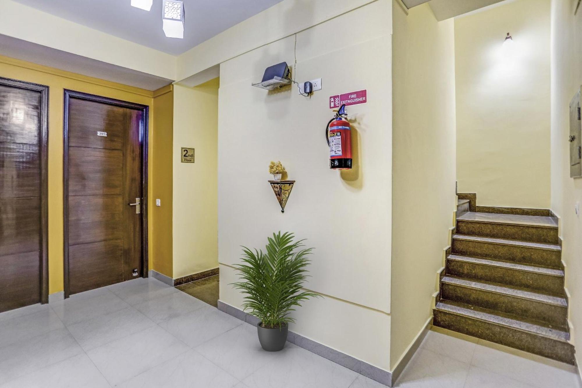 Indirapuram Townhouse Rumaisa מראה חיצוני תמונה